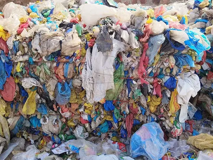 塑料废物回收厂